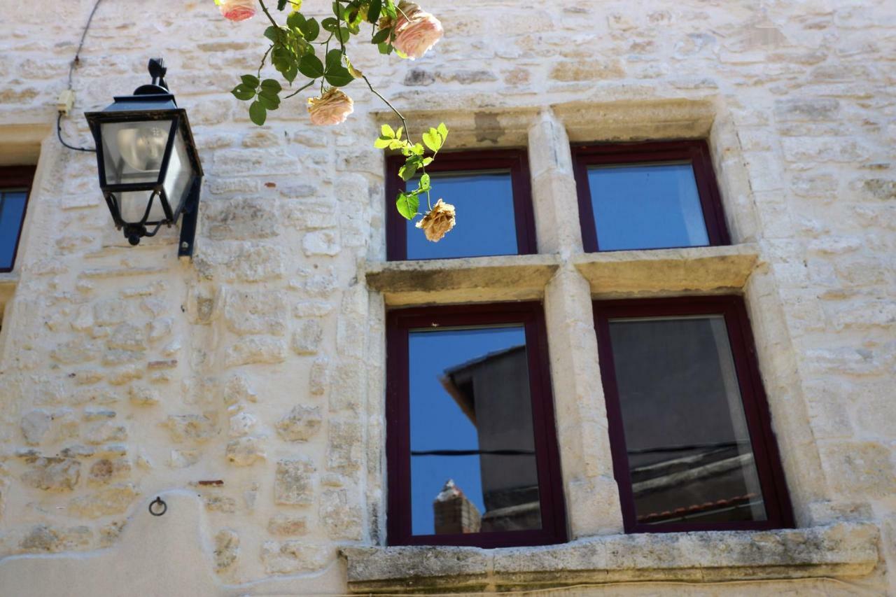 La Villages Chambres D'Hotes Vallabrègues Εξωτερικό φωτογραφία